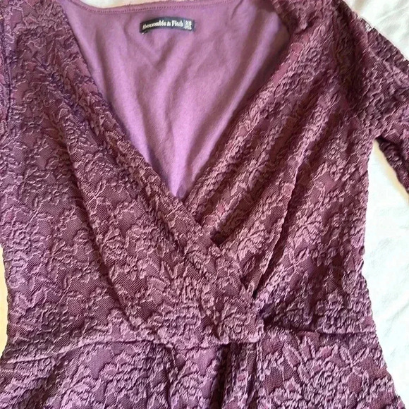 Abercrombie & Fitch Long Sleeve Purple Lace Overlay Dress XS - Picture 4 of 7